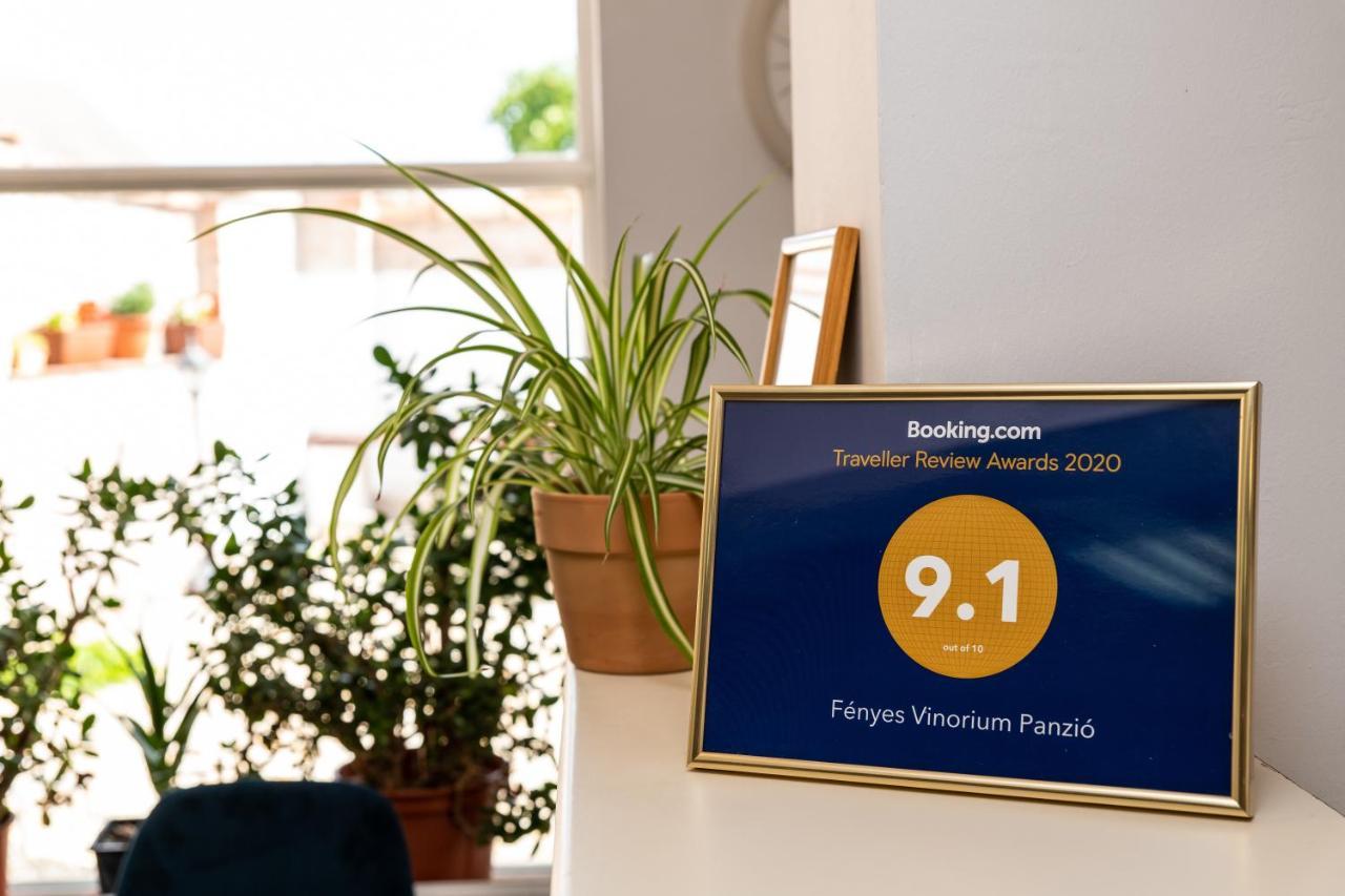 Fényes Vinorium Panzió Acomodação com café da manhã Sopron Exterior foto