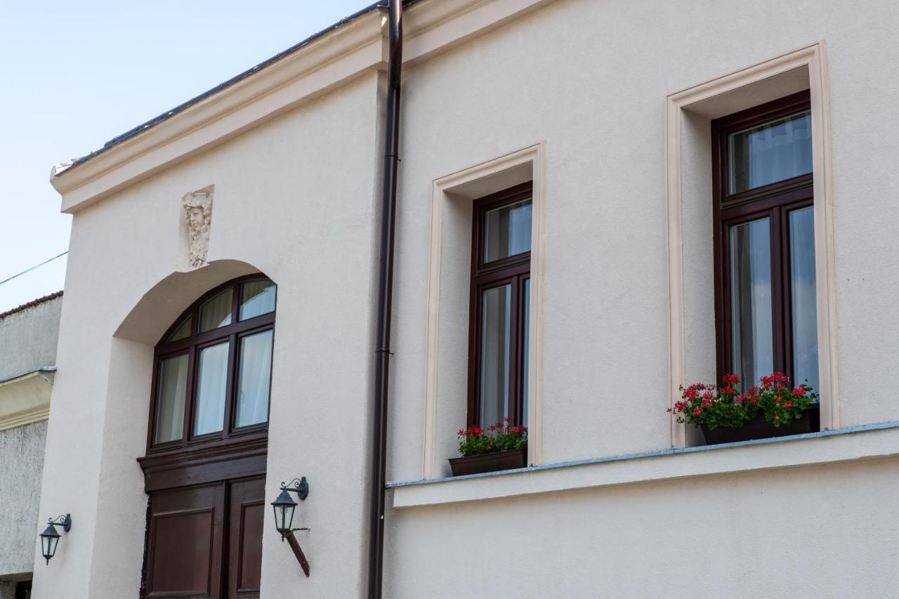 Fényes Vinorium Panzió Acomodação com café da manhã Sopron Exterior foto
