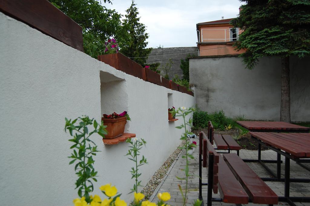 Fényes Vinorium Panzió Acomodação com café da manhã Sopron Exterior foto